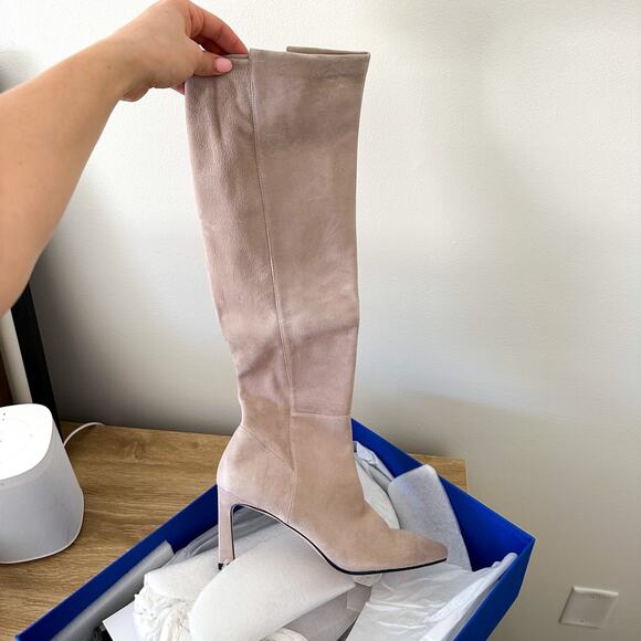 Stuart Weitzman Demi 75 Pebbled Suede Pull On Knee High Boots Cream 8.5 NIB - Picture 1 of 6